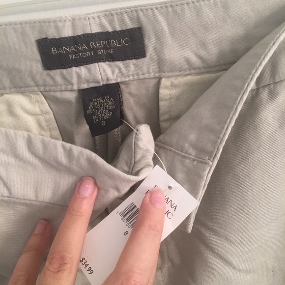 Banana Republic khaki capris new with tags - Picture 3 of 5